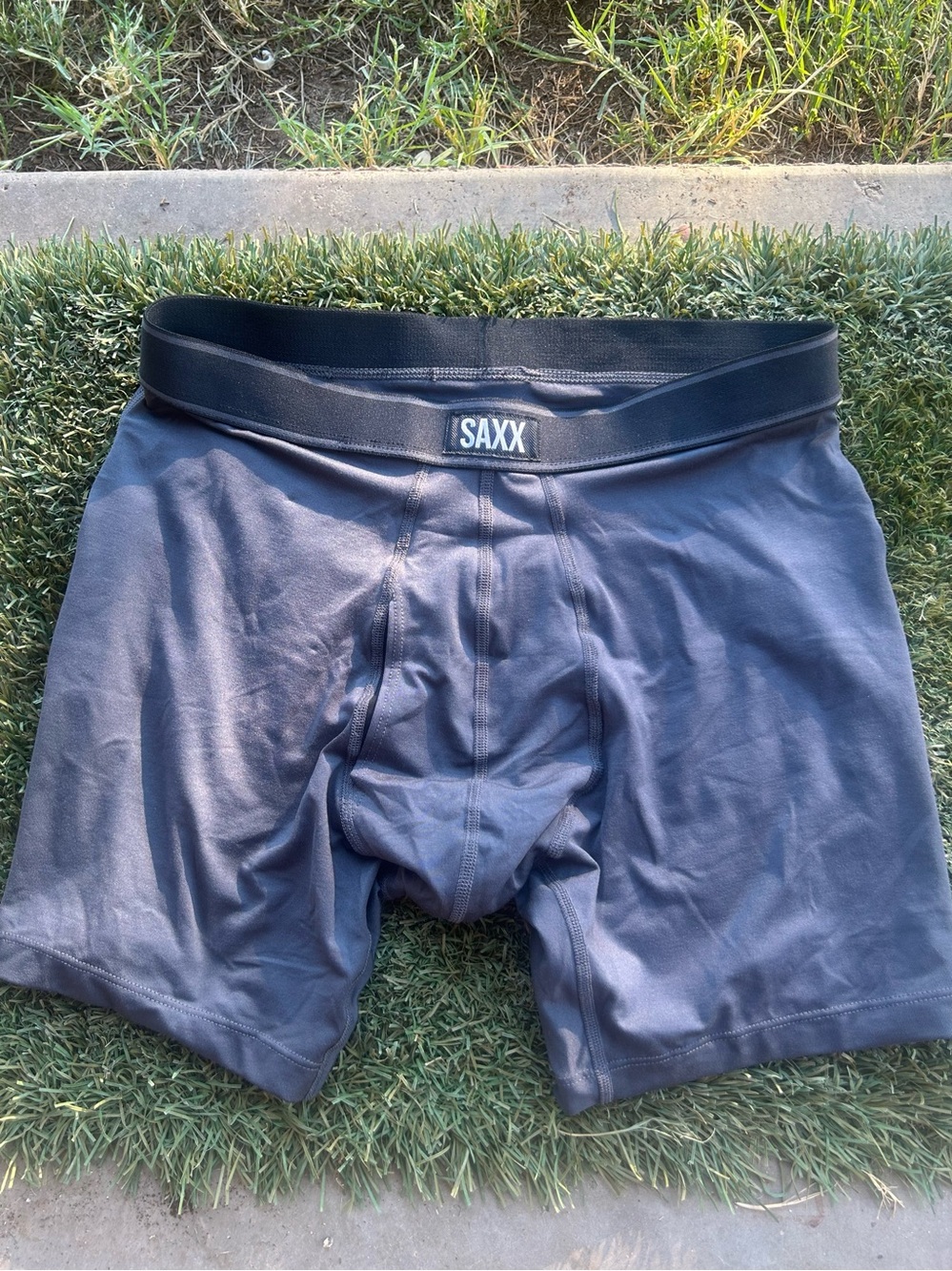 Men’s Saxx Daytripper Comfort Stretch Medium Size Boxer Briefs